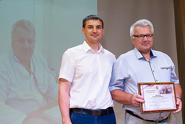 Депутаты отметили лучших работников здравоохранения